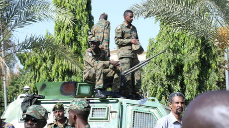 США приостанавливают оказание помощи Судану и угрожают лидерам военного переворота «всеми мерами», если правительство не будет восстановлено - RT World News