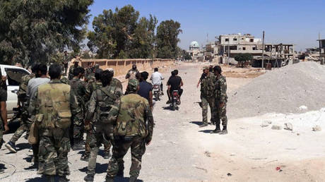 В результате ракетных ударов Израиля возле Дамаска 2 солдата получили ранения - сирийские СМИ - RT World News