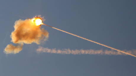 Американские военные опробуют израильские уловки для защиты от Китая на Гуаме - RT World News