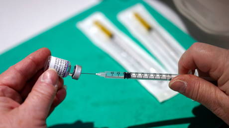 Французский хит с новым набором мер Covid - RT World News