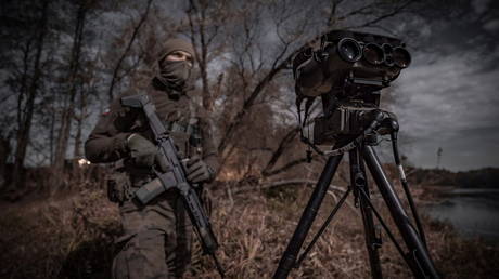 Польша предупреждает о возможной `` вооруженной '' эскалации кризиса на границе с мигрантами - RT World News