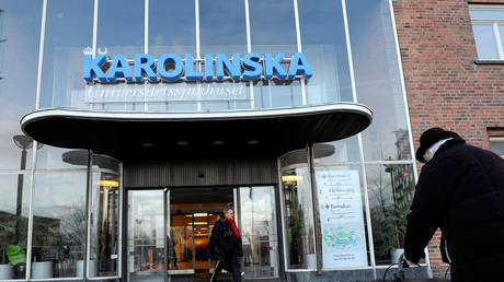 Шведские дети получили ранения от гормонального лечения смены пола - СМИ - RT World News