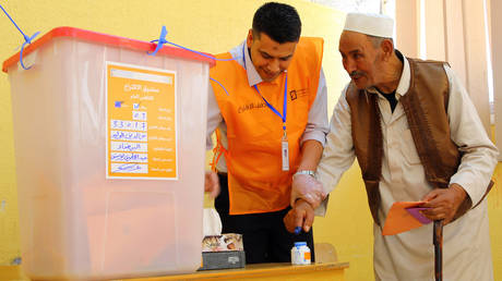 Сын Каддафи заблокирован на выборах в Ливии - RT World News