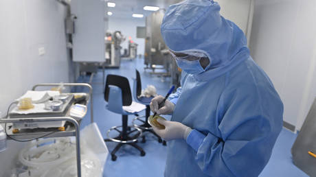 В Европе зарегистрирован первый случай `` худшего в истории '' варианта Covid-19 - RT World News