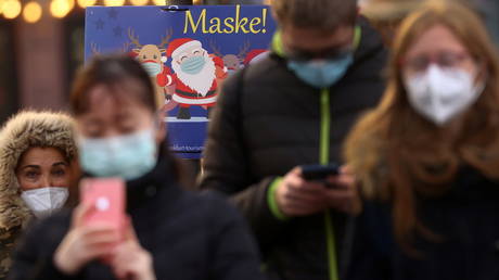 ЕС оценивает количество случаев заражения Омикроном, передаваемых локально - RT World News