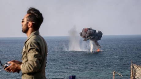 Иран аргументирует свои последние военные игры - RT World News