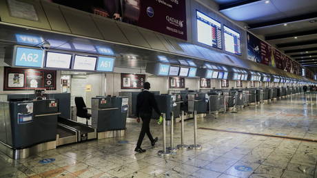 ЮАР критикует «ненаучные» ограничения в отношении Omicron - RT World News