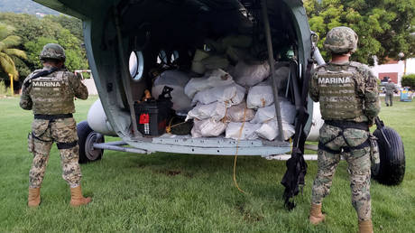 Крупный сдвиг в бизнесе наркокартелей Мексики - RT World News