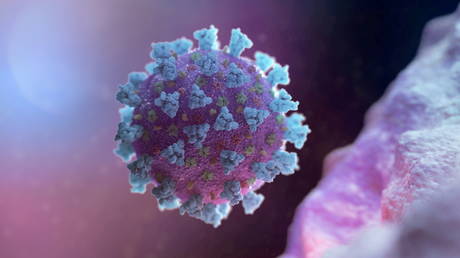 Мужчина арестован за попытку продать Covid-19 для самоинъекции - RT World News