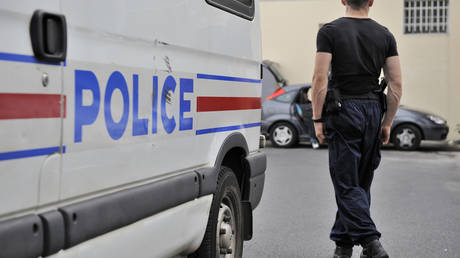 Мужчина, арестованный по ошибке из-за убийства Хашогги, описывает задержание, похожее на зоопарк - RT World News