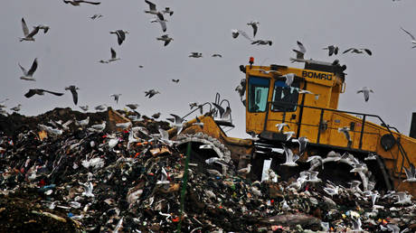 Мужчина просит помощи у экспертов НАСА по поводу утерянных биткойнов - RT World News