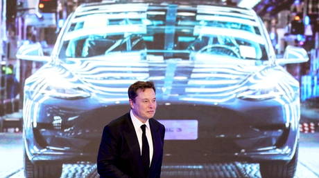 Опасения по поводу безопасности вызвали отзыв 475000 автомобилей Tesla - RT World News