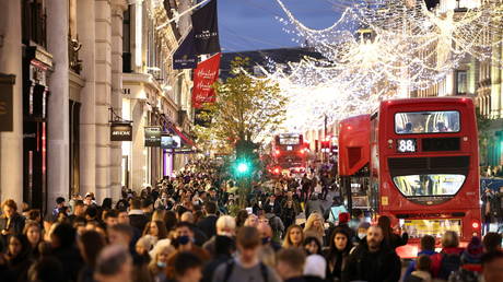 Подсчитано количество лондонцев с Covid - RT World News