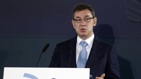 Генеральный директор Pfizer рисует «идеальное» будущее вакцинации от Covid — RT World News