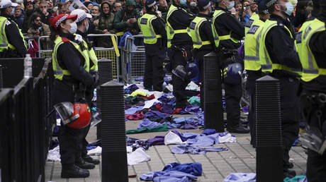 Мандат на вакцинацию сотрудников NHS может быть отложен — RT World News