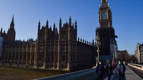 Министр говорит «спасибо и до свидания» из-за скандала с Covid-19 — RT World News