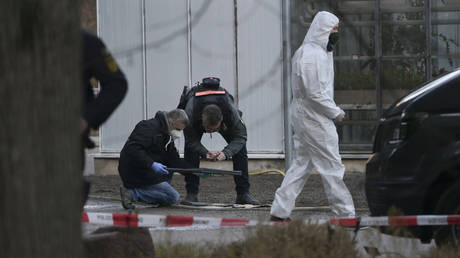 Появились новые подробности о подозреваемом в стрельбе в немецком университете — RT World News