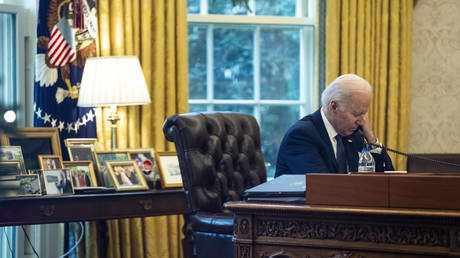 Республиканская партия и эксперты требуют #ReleaseTheTranscript после звонка Байдена и Зеленского — RT World News