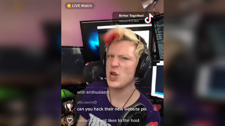 «Кибертеррорист» хвастается взломом сбора средств Freedom Convoy — RT World News