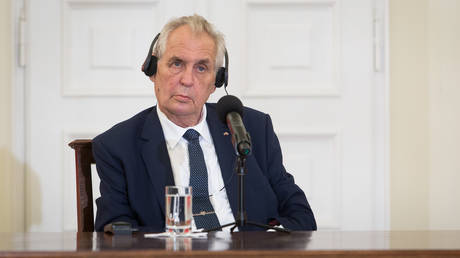 Невмешательство России было последней ошибкой ЦРУ — президент Чехии — RT Россия и бывший Советский Союз