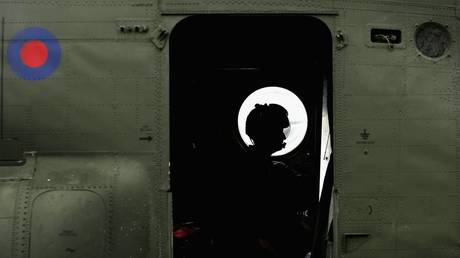 Пилот подал в суд на Минобороны за разрушение половой жизни – СМИ — RT World News