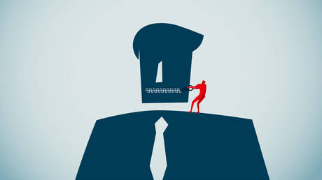 Правые должны объявить войну нетерпимому пробуждению прогрессистов — RT World News