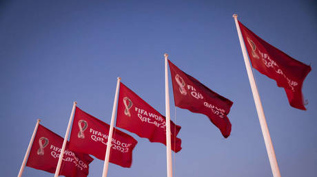 Болельщикам Катара-2022 без билетов будет отказано во въезде в страну — RT Sport News