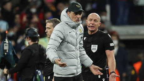 Босс «Челси» раскритиковал «смеющегося судью» после вылета из Лиги чемпионов — RT Sport News