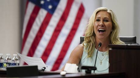 Конгрессмен США опровергает обвинения в «мятеже» — RT World News