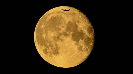 Миссии на Луну и Марс с Россией отменены — RT Россия и бывший Советский Союз