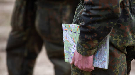 Немецкому офицеру предъявлено обвинение в «шпионаже» в пользу России — RT World News