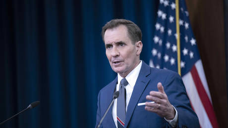 Пентагон отказывается от претензий на поставку самолетов Киеву — RT World News