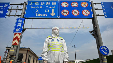 Производственная и сервисная деятельность Китая теряет обороты — RT Business News