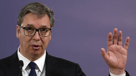 Сербия обещает решение по санкциям против России — RT World News