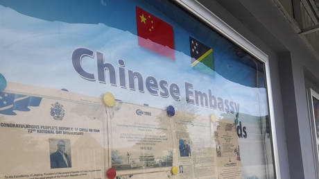 США обещают ответить на присутствие Китая в этой крошечной тихоокеанской стране — RT World News