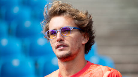 Зверев присоединился к критикам запрета россиянам на Уимблдоне — RT Sport News