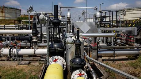 ЕС согласился на частичное нефтяное эмбарго России — RT World News