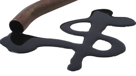 G7 хочет ограничить цену на российскую нефть — Минфин США — RT Business News