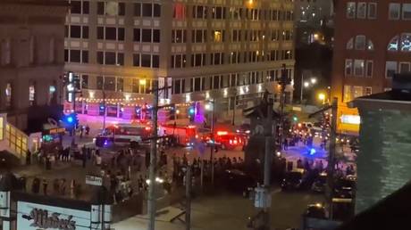 Матч плей-офф НБА завершился стрельбой (ВИДЕО) — RT Sport News