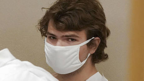 Резня в супермаркете расследуется как преступление на почве ненависти — RT World News