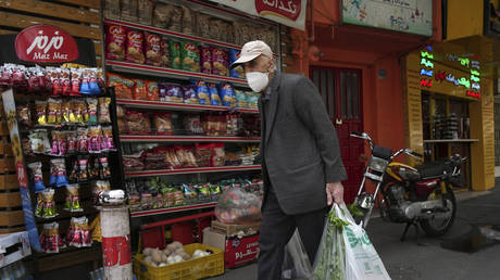 Сообщается, что пять человек погибли на протестах против роста цен на продукты — RT World News