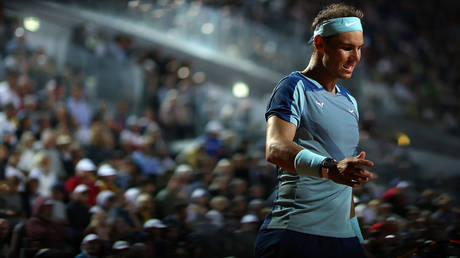 Травма стопы Надаля вызвала опасения на Открытом чемпионате Франции — RT Sport News