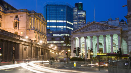 Великобритания опубликовала мрачный экономический прогноз — RT Business News