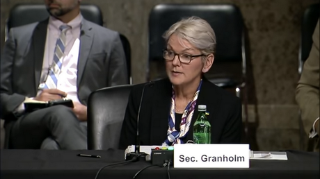 Высокопоставленный чиновник Байдена в сфере энергетики раскритиковал заявление Путина — RT World News