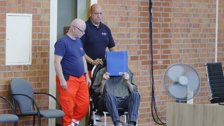 101-летний охранник концлагеря осужден — RT World News