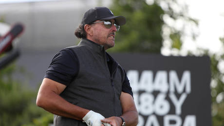 Американских повстанцев LIV Golf обвинили в предательстве страны — RT Sport News