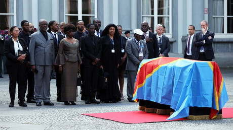 Бельгия возвращает потомкам зуб убитого африканского революционера — RT World News