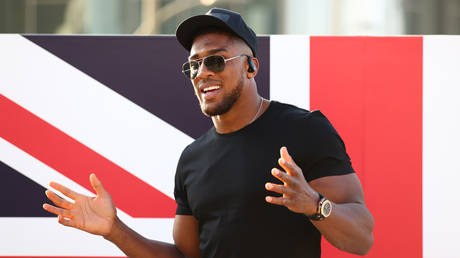 Британская звезда «не знает, что такое спортивная промывка» перед матчем-реваншем с Саудовской Аравией — RT Sport News