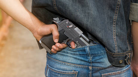 Две женщины застрелены в церкви в США — RT World News