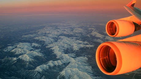 Китай предлагает спасательный круг российским авиакомпаниям — RT Business News